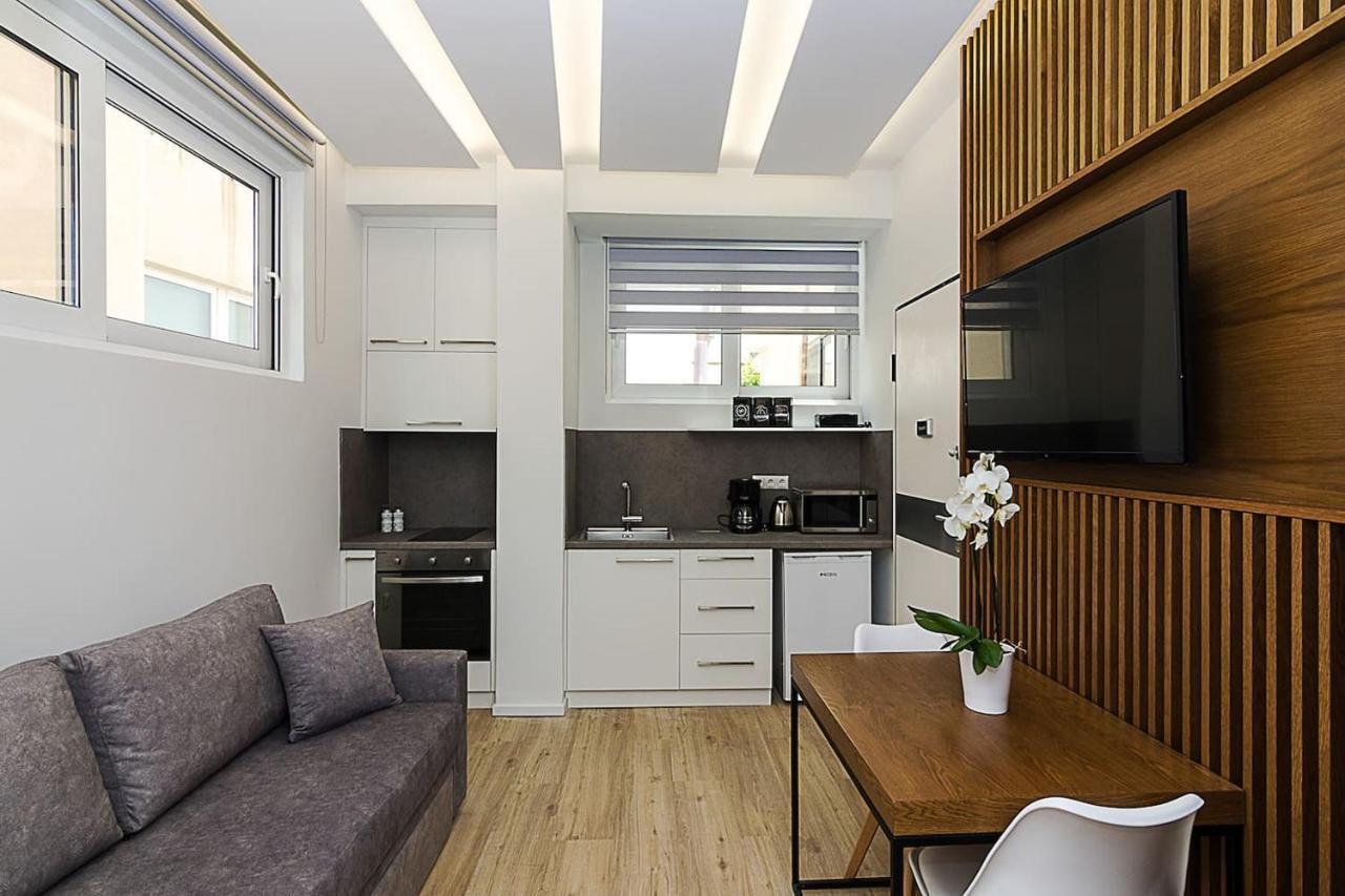 Brand New Flat For 4 Ppl Next To Syntagma Sq. Apartment Athens Luaran gambar