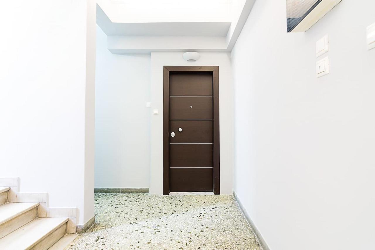 Brand New Flat For 4 Ppl Next To Syntagma Sq. Apartment Athens Luaran gambar
